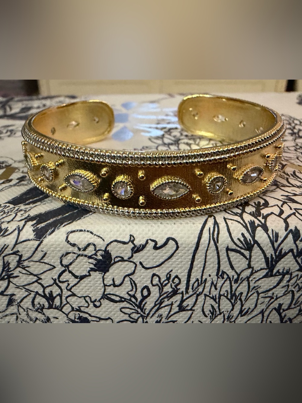 ✨ 💎INSANE GOLD EVIL EYE INSPIRED CRYSTAL CUFF BRACELET ✨